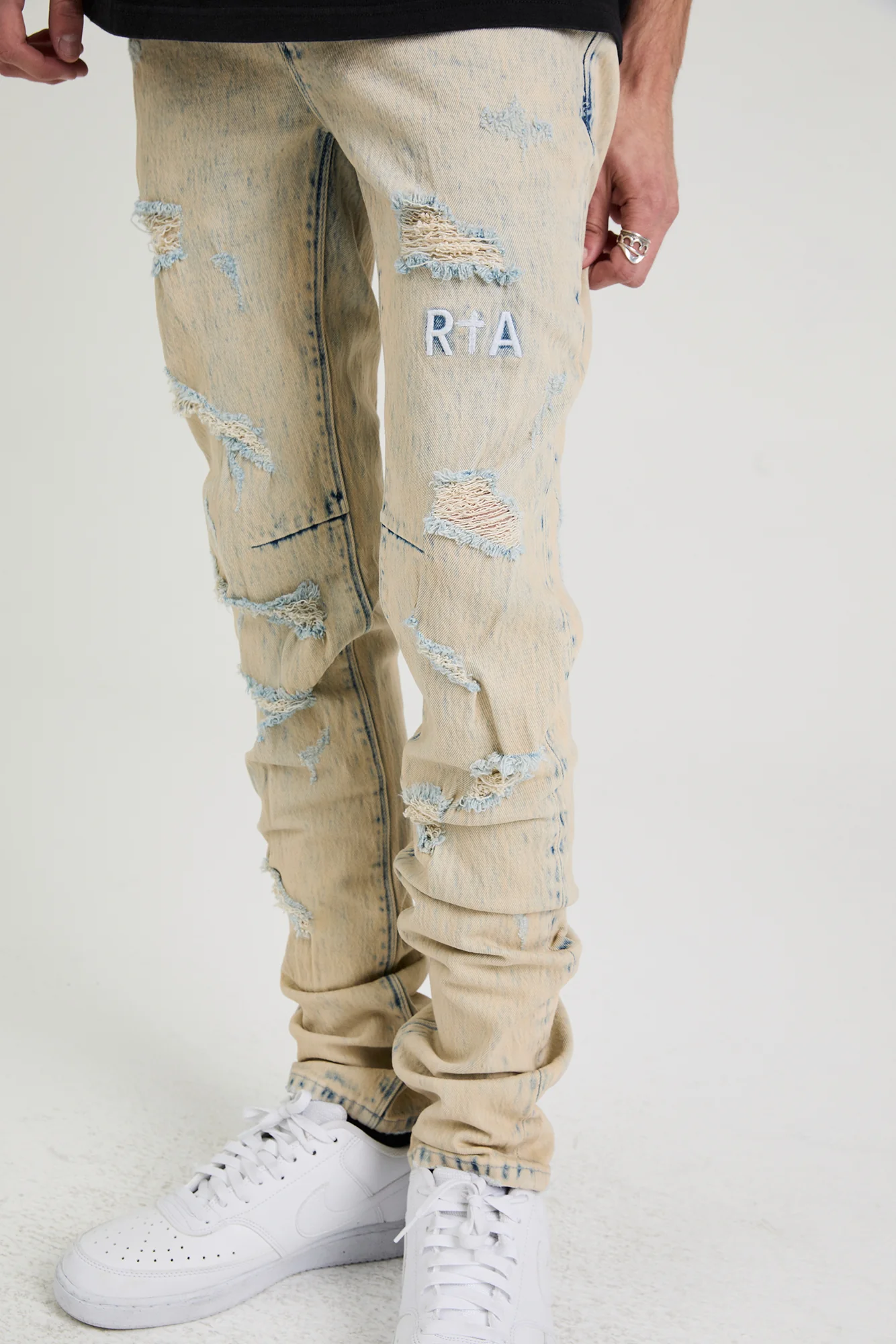 CLAYTON RIPPED SKINNY JEAN | DISTRESSED MOONSTONE - Image 5