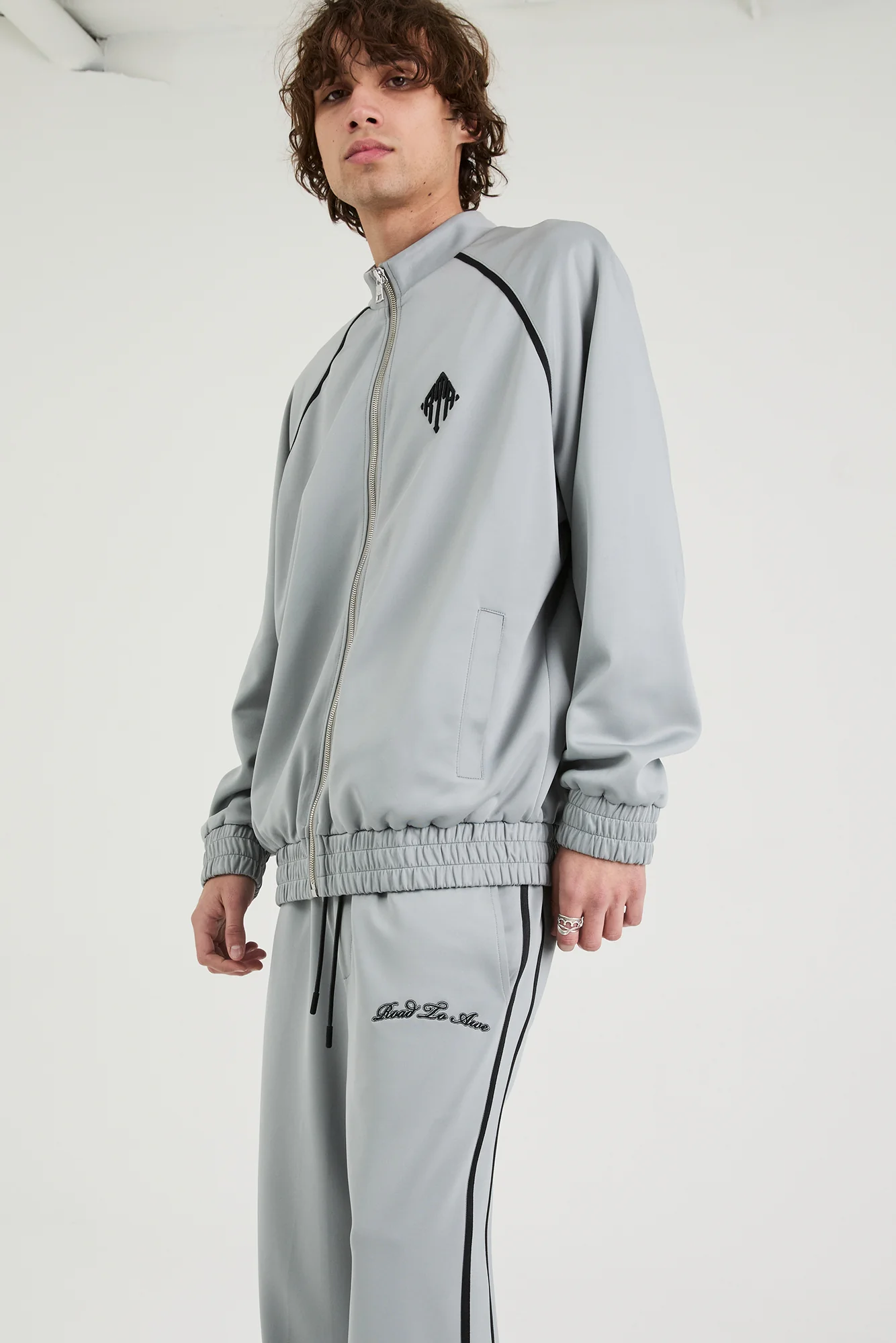 LEWIS TRACK JACKET | STONE GREY - Image 4