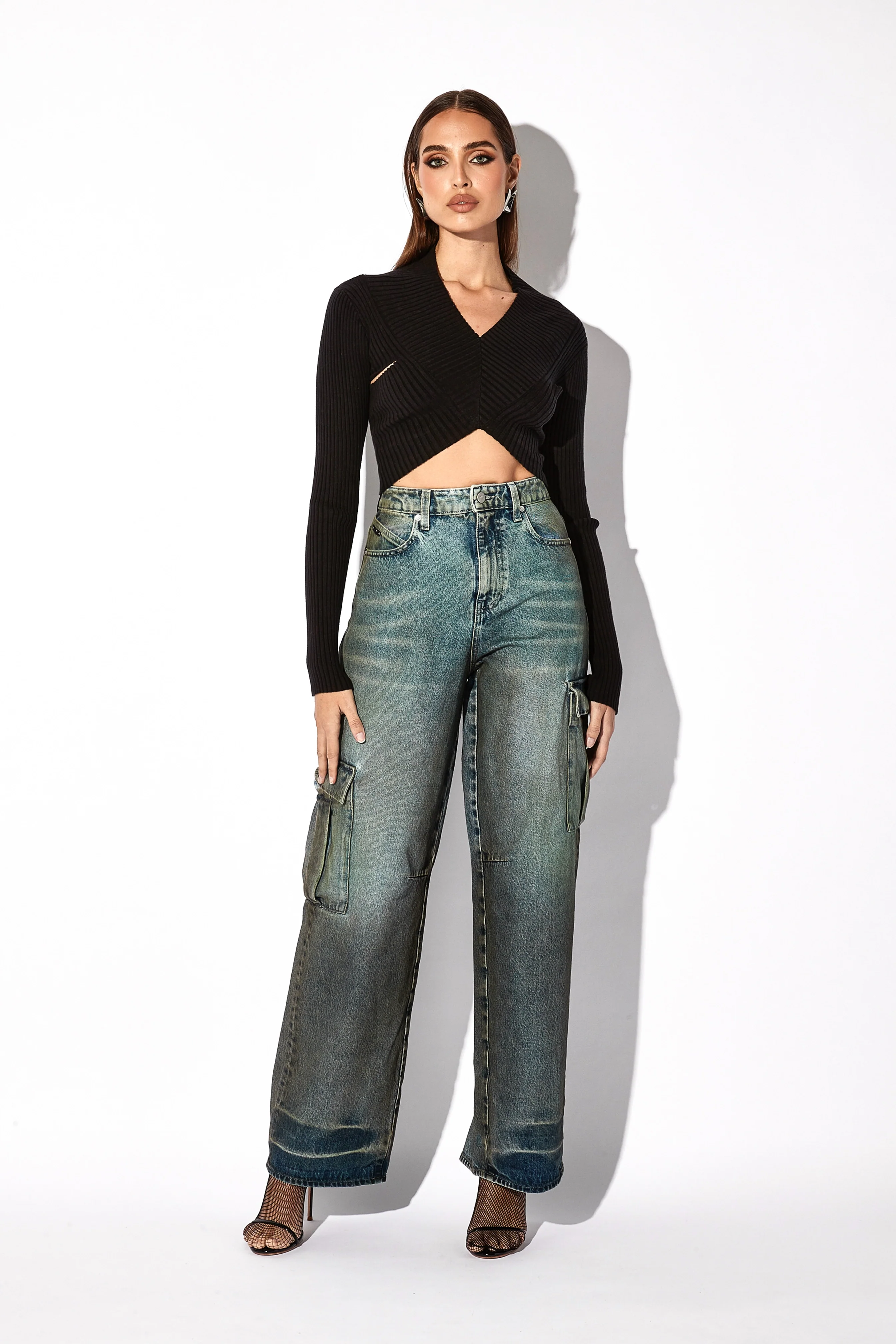 LONG SLEEVE CROPPED KNIT TOP | BLACK - Image 4