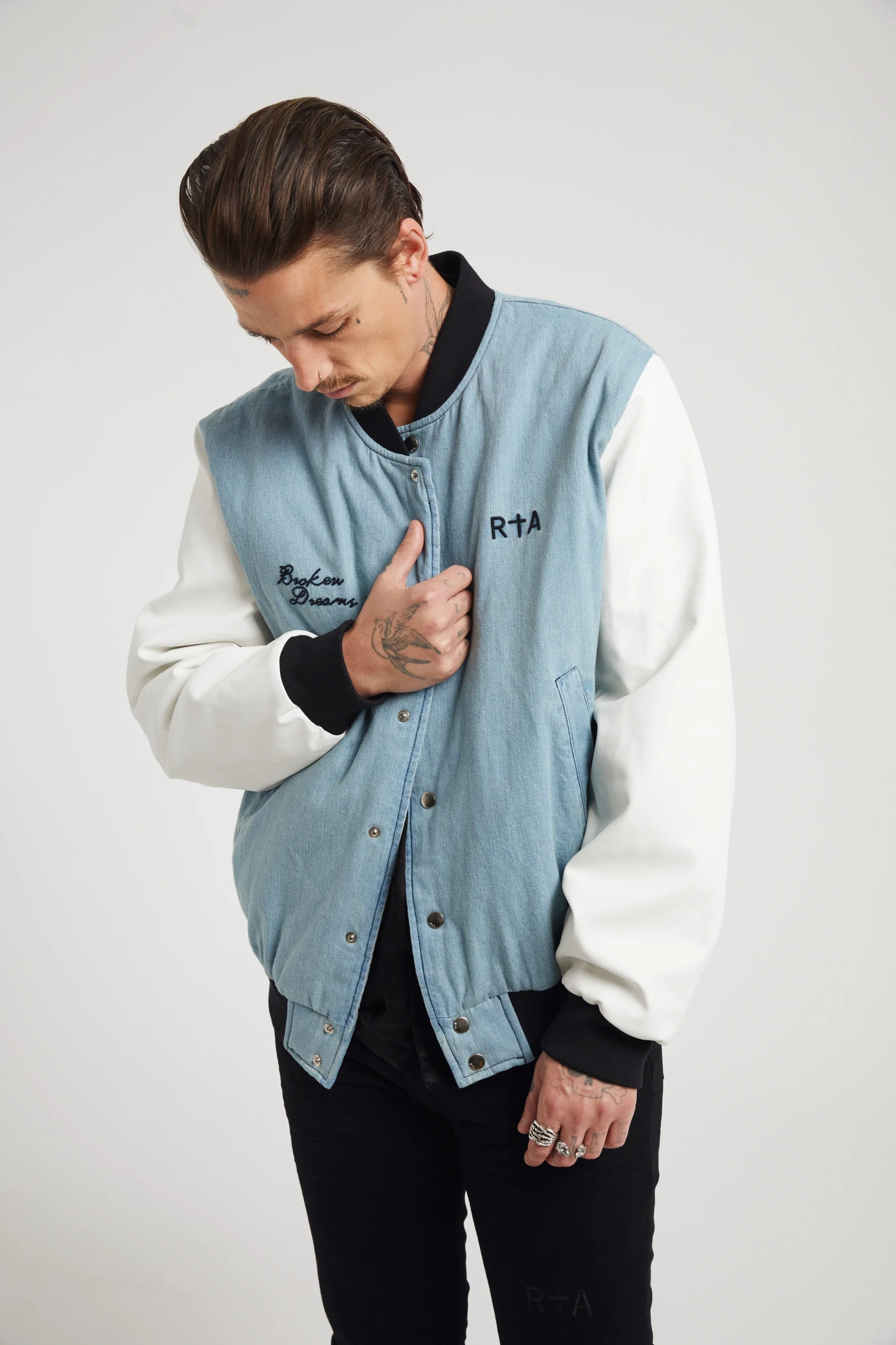 MARTY | BLUE AND WHITE BROKEN DREAMS - Image 5