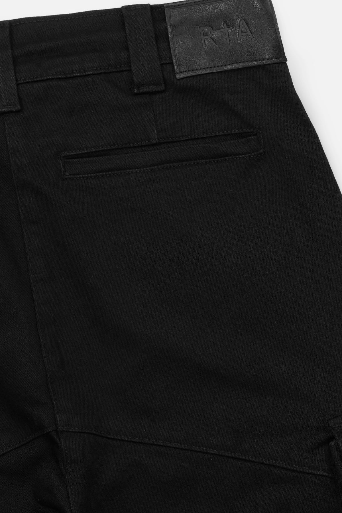 OTIS | BLACK - Image 4