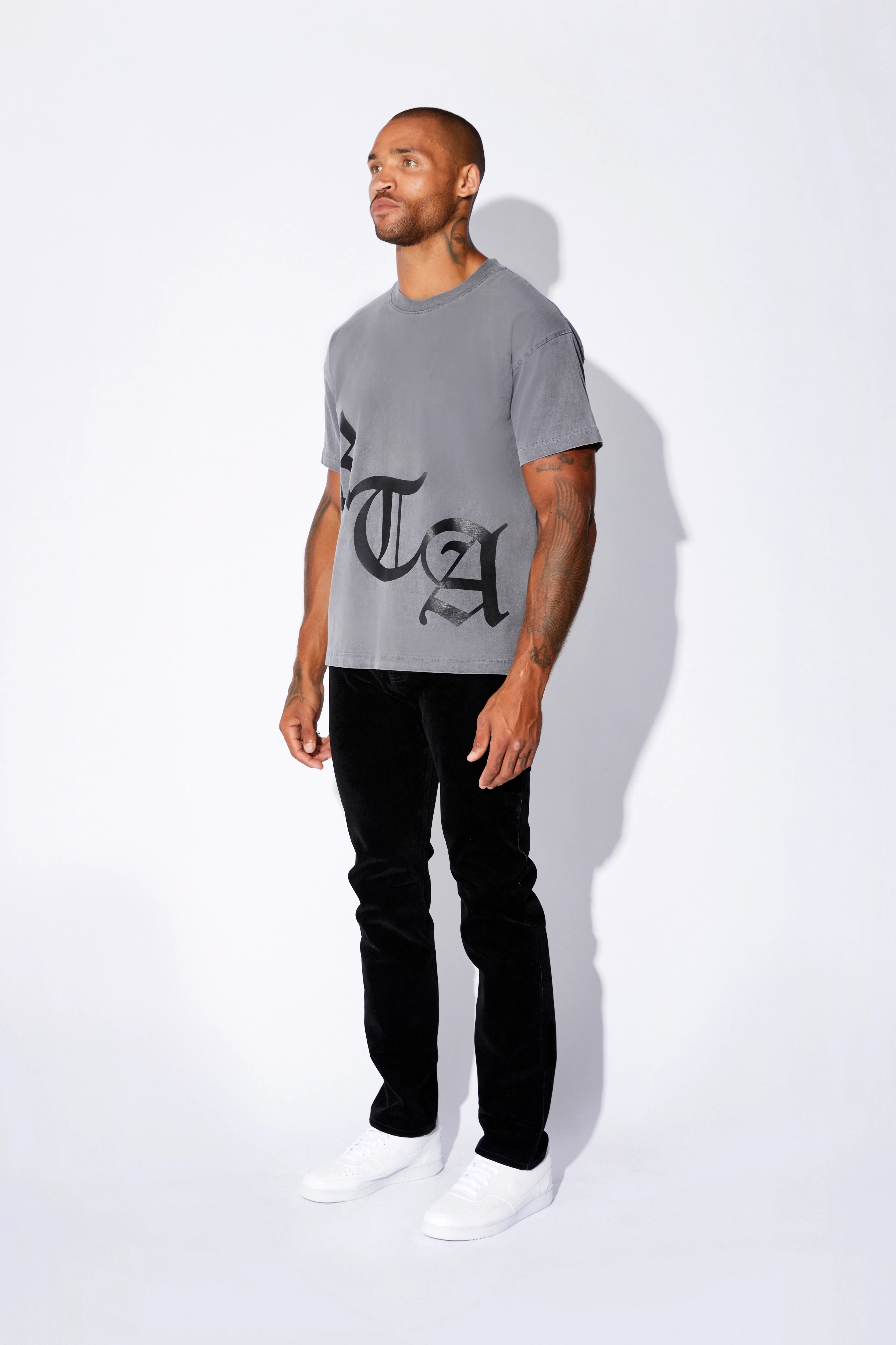 SHORT SLEEVE TEE | GREY OLD ENGLISH - Image 3