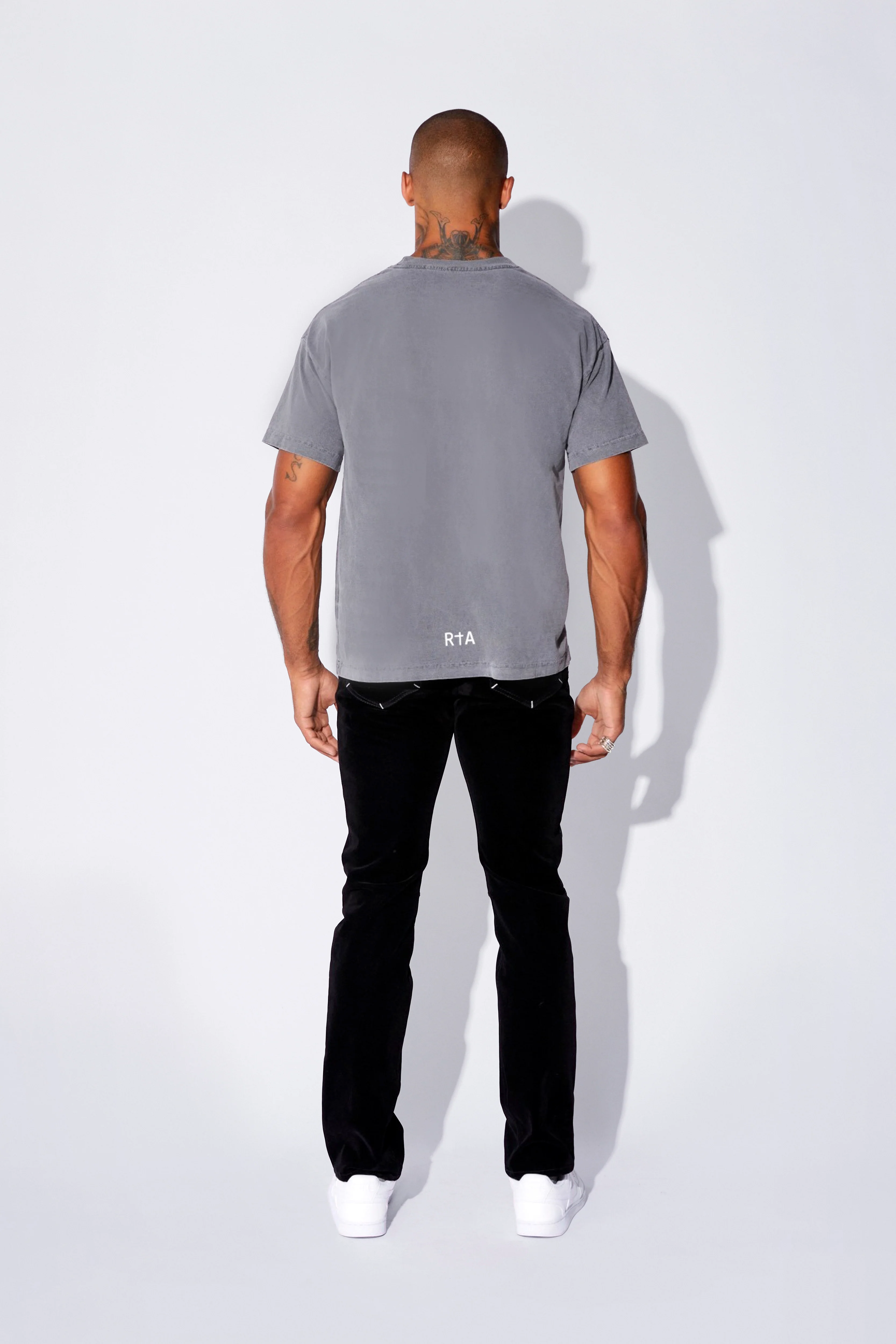 SHORT SLEEVE TEE | GREY OLD ENGLISH - Image 4